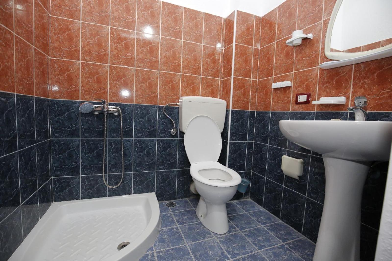 Hotelgodini Golem  Ngoại thất bức ảnh