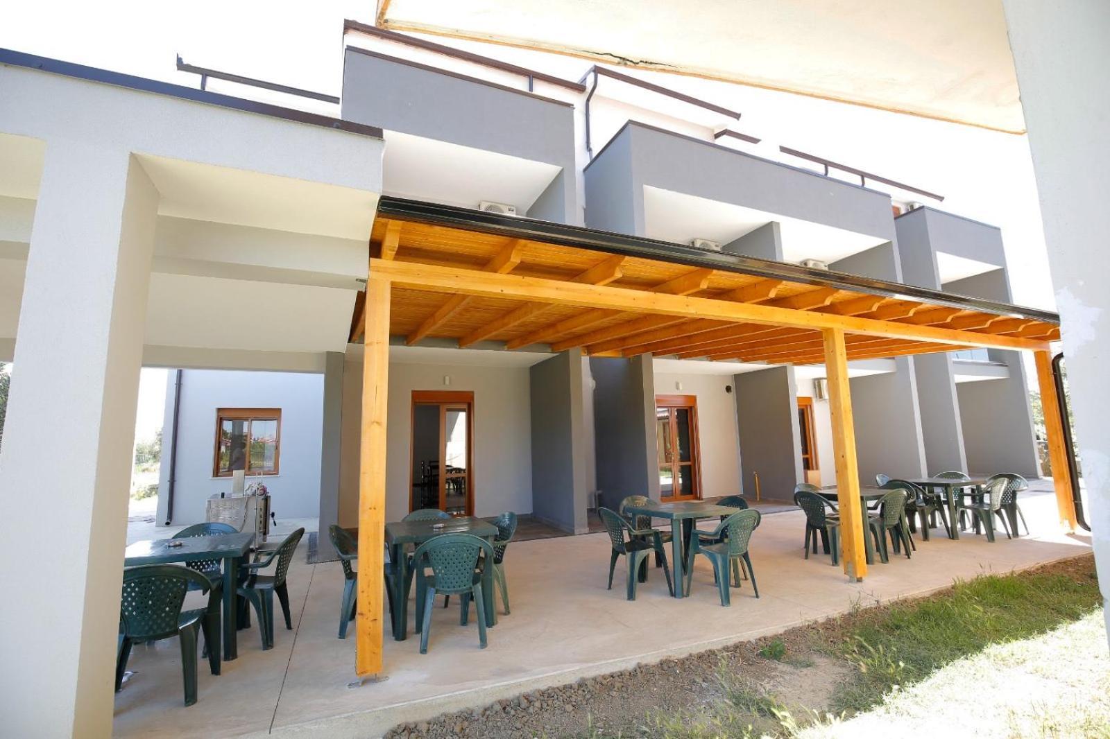 Hotelgodini Golem  Ngoại thất bức ảnh